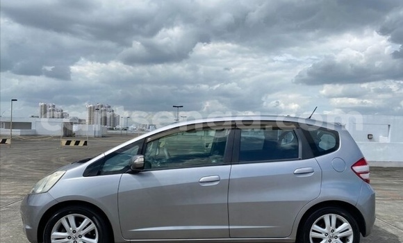 Nunua Ilio tumika Honda Jazz Silver Gari ndani ya Bulembu nchini Hhohho Nunua Ilio tumika Honda Jazz Silver Gari ndani ya Bulembu nchini Hhohho