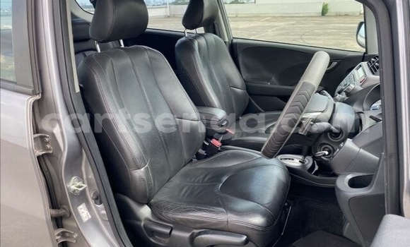 Nunua Ilio tumika Honda Jazz Silver Gari ndani ya Bulembu nchini Hhohho Nunua Ilio tumika Honda Jazz Silver Gari ndani ya Bulembu nchini Hhohho