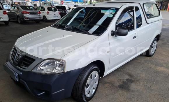 Buy Used Nissan NV200 White Car in Ezulwini in Hhohho