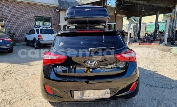 Nunua Ilio tumika Hyundai i30 Black Gari ndani ya Hlatikulu nchini Wilaya ya Shiselweni Nunua Ilio tumika Hyundai i30 Black Gari ndani ya Hlatikulu nchini Wilaya ya Shiselweni