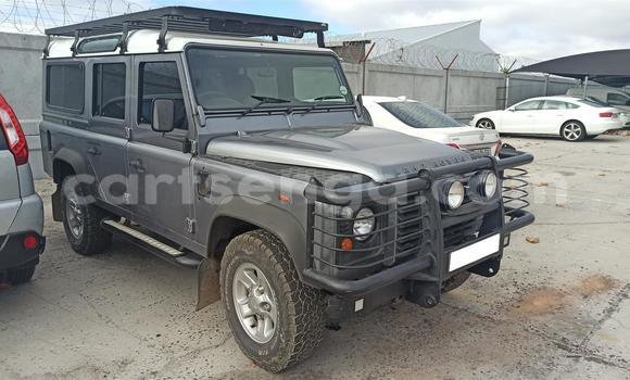 Nunua Ilio tumika Land Rover Defender Silver Gari ndani ya Ezulwini nchini Hhohho Nunua Ilio tumika Land Rover Defender Silver Gari ndani ya Ezulwini nchini Hhohho