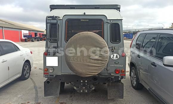 Nunua Ilio tumika Land Rover Defender Silver Gari ndani ya Ezulwini nchini Hhohho Nunua Ilio tumika Land Rover Defender Silver Gari ndani ya Ezulwini nchini Hhohho