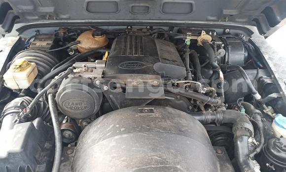 Nunua Ilio tumika Land Rover Defender Silver Gari ndani ya Ezulwini nchini Hhohho Nunua Ilio tumika Land Rover Defender Silver Gari ndani ya Ezulwini nchini Hhohho