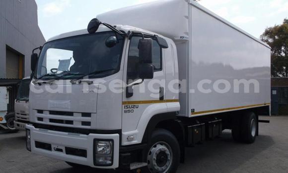 Nunua Ilio tumika Isuzu FTR 850 White Lori ndani ya Manzini nchini Manzini Nunua Ilio tumika Isuzu FTR 850 White Lori ndani ya Manzini nchini Manzini