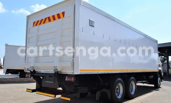 Nunua Ilio tumika Isuzu FTR 850 White Lori ndani ya Manzini nchini Manzini Nunua Ilio tumika Isuzu FTR 850 White Lori ndani ya Manzini nchini Manzini