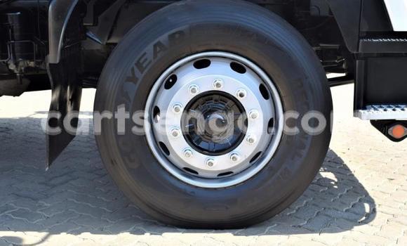 Nunua Ilio tumika Isuzu FTR 850 White Lori ndani ya Manzini nchini Manzini Nunua Ilio tumika Isuzu FTR 850 White Lori ndani ya Manzini nchini Manzini