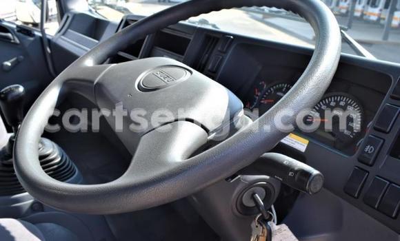 Nunua Ilio tumika Isuzu FTR 850 White Lori ndani ya Manzini nchini Manzini Nunua Ilio tumika Isuzu FTR 850 White Lori ndani ya Manzini nchini Manzini