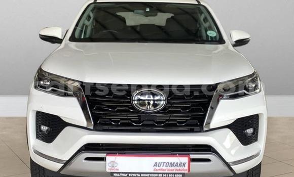 Buy Used Toyota Fortuner White Car in Manzini in Manzini Buy Used Toyota Fortuner White Car in Manzini in Manzini