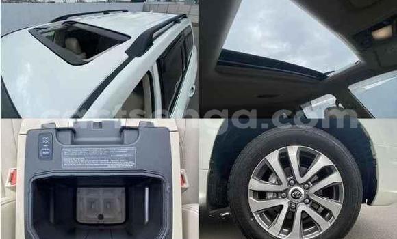Buy Import Toyota Land Cruiser White Car in Big Bend in Lubombo District Buy Import Toyota Land Cruiser White Car in Big Bend in Lubombo District