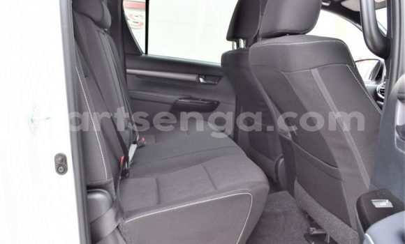 Acheter Occasion Voiture Toyota Hilux Blanc à Mbabane, Manzini Acheter Occasion Voiture Toyota Hilux Blanc à Mbabane, Manzini