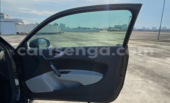 Nunua Ilio tumika Audi A1 Black Gari ndani ya Big Bend nchini Lubombo Nunua Ilio tumika Audi A1 Black Gari ndani ya Big Bend nchini Lubombo