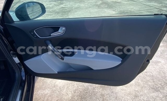 Nunua Ilio tumika Audi A1 Black Gari ndani ya Big Bend nchini Lubombo Nunua Ilio tumika Audi A1 Black Gari ndani ya Big Bend nchini Lubombo