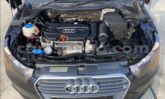 Nunua Ilio tumika Audi A1 Black Gari ndani ya Big Bend nchini Lubombo Nunua Ilio tumika Audi A1 Black Gari ndani ya Big Bend nchini Lubombo