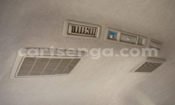 Buy Used Toyota Hiace White Car in Ezulwini in Hhohho Buy Used Toyota Hiace White Car in Ezulwini in Hhohho