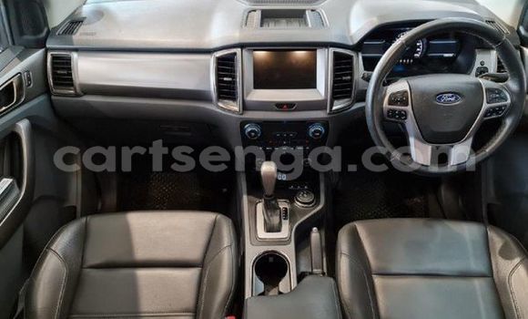 Buy Used Ford Everest Silver Car in Import - Dubai in Hhohho Buy Used Ford Everest Silver Car in Import - Dubai in Hhohho