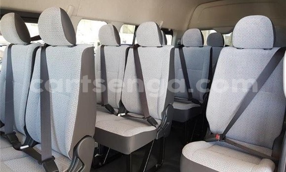 Buy Used Toyota Hiace White Car in Manzini in Manzini Buy Used Toyota Hiace White Car in Manzini in Manzini