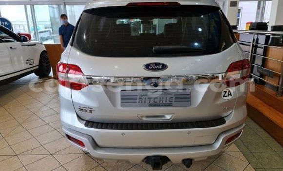 Buy Used Ford Everest Silver Car in Import - Dubai in Hhohho Buy Used Ford Everest Silver Car in Import - Dubai in Hhohho