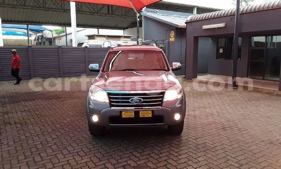 Buy Used Ford Everest Silver Car in Ezulwini in Hhohho Buy Used Ford Everest Silver Car in Ezulwini in Hhohho