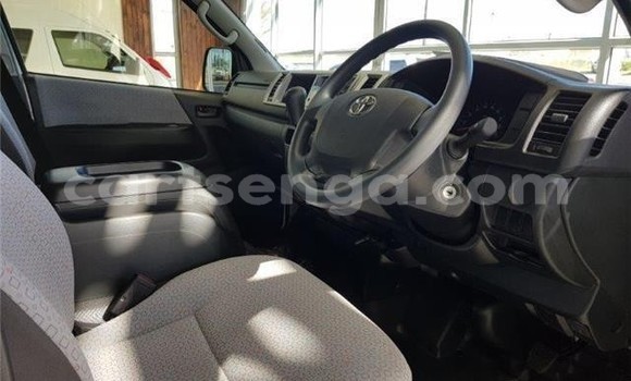 Buy Used Toyota Hiace White Car in Manzini in Manzini Buy Used Toyota Hiace White Car in Manzini in Manzini