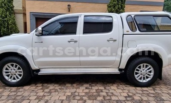 Acheter Occasion Voiture Toyota Hilux Blanc à Manzini, Manzini Acheter Occasion Voiture Toyota Hilux Blanc à Manzini, Manzini