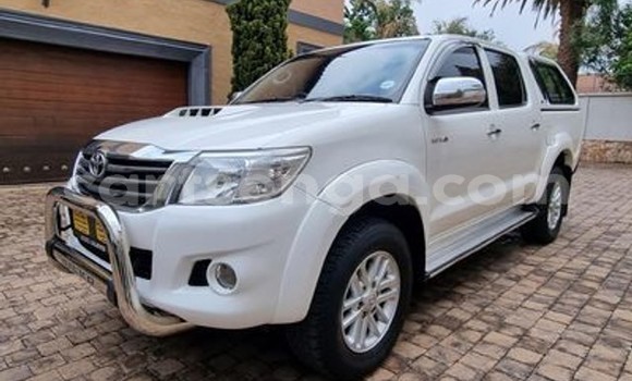 Acheter Occasion Voiture Toyota Hilux Blanc à Manzini, Manzini Acheter Occasion Voiture Toyota Hilux Blanc à Manzini, Manzini