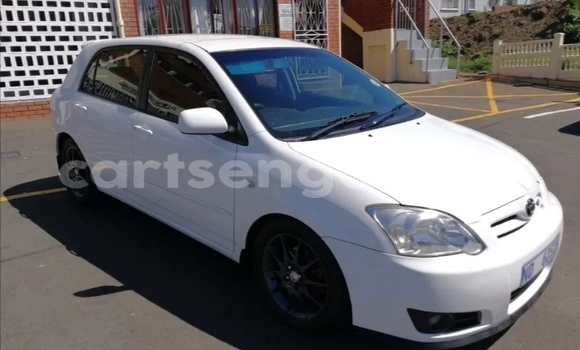 Acheter Occasion Voiture Toyota Runx Blanc à Manzini, Manzini