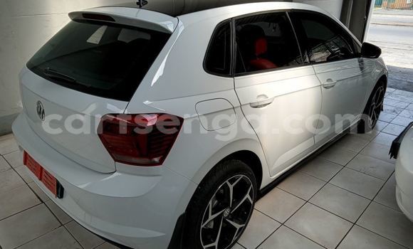 Nunua Ilio tumika Volkswagen Polo GTI White Gari ndani ya Manzini nchini Manzini Nunua Ilio tumika Volkswagen Polo GTI White Gari ndani ya Manzini nchini Manzini