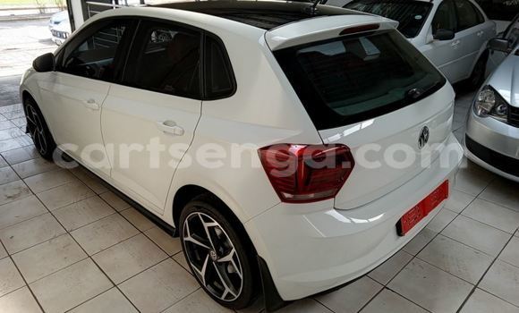 Nunua Ilio tumika Volkswagen Polo GTI White Gari ndani ya Manzini nchini Manzini Nunua Ilio tumika Volkswagen Polo GTI White Gari ndani ya Manzini nchini Manzini