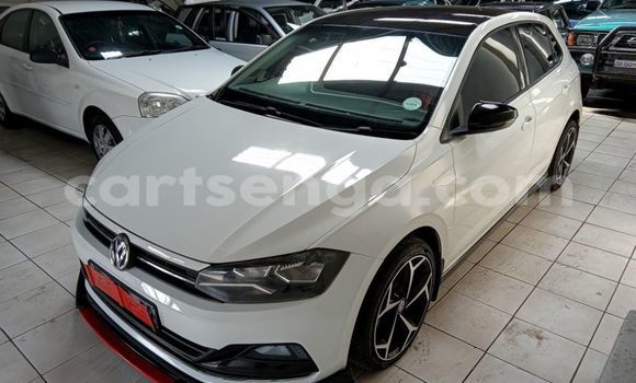 Nunua Ilio tumika Volkswagen Polo GTI White Gari ndani ya Manzini nchini Manzini Nunua Ilio tumika Volkswagen Polo GTI White Gari ndani ya Manzini nchini Manzini