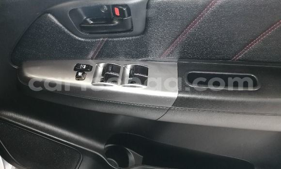 Buy Used Toyota Hilux Silver Car in Ezulwini in Hhohho Buy Used Toyota Hilux Silver Car in Ezulwini in Hhohho