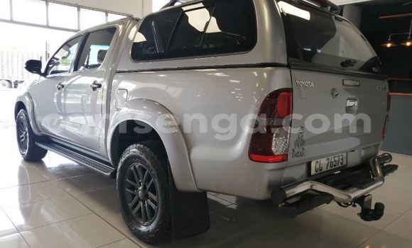 Buy Used Toyota Hilux Silver Car in Ezulwini in Hhohho Buy Used Toyota Hilux Silver Car in Ezulwini in Hhohho