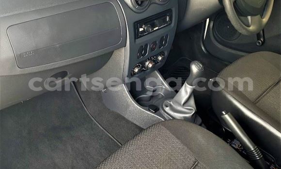 Buy Used Nissan NP 300 White Car in Import - Dubai in Hhohho Buy Used Nissan NP 300 White Car in Import - Dubai in Hhohho