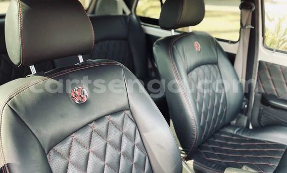 Nunua Ilio tumika Volkswagen Golf White Gari ndani ya Import - Dubai nchini Hhohho Nunua Ilio tumika Volkswagen Golf White Gari ndani ya Import - Dubai nchini Hhohho