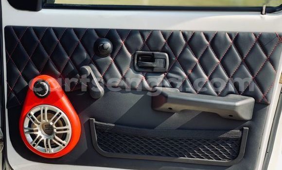 Nunua Ilio tumika Volkswagen Golf White Gari ndani ya Import - Dubai nchini Hhohho Nunua Ilio tumika Volkswagen Golf White Gari ndani ya Import - Dubai nchini Hhohho