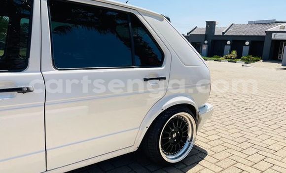 Nunua Ilio tumika Volkswagen Golf White Gari ndani ya Import - Dubai nchini Hhohho Nunua Ilio tumika Volkswagen Golf White Gari ndani ya Import - Dubai nchini Hhohho