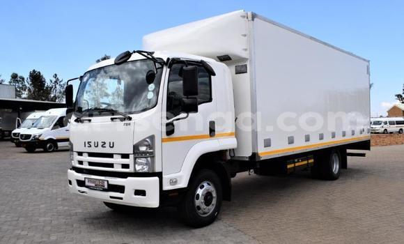 Buy Used Isuzu FTR 850 White Truck in Simunye in Lubombo District Buy Used Isuzu FTR 850 White Truck in Simunye in Lubombo District