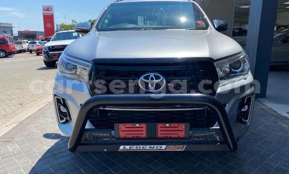 Buy Used Toyota Hilux Silver Car in Ezulwini in Hhohho Buy Used Toyota Hilux Silver Car in Ezulwini in Hhohho