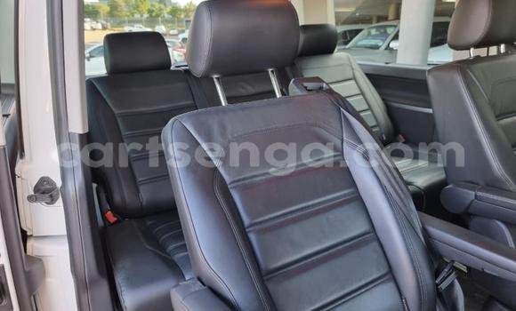 Acheter Occasion Voiture Volkswagen Caravelle Blanc à Ezulwini, Hhohho Acheter Occasion Voiture Volkswagen Caravelle Blanc à Ezulwini, Hhohho