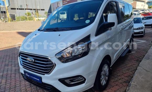 Acheter Occasion Voiture Ford Tourneo Courier Blanc à Ezulwini, Hhohho Acheter Occasion Voiture Ford Tourneo Courier Blanc à Ezulwini, Hhohho