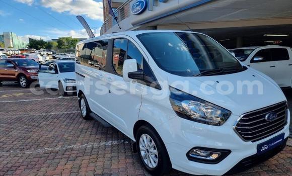 Acheter Occasion Voiture Ford Tourneo Courier Blanc à Ezulwini, Hhohho Acheter Occasion Voiture Ford Tourneo Courier Blanc à Ezulwini, Hhohho