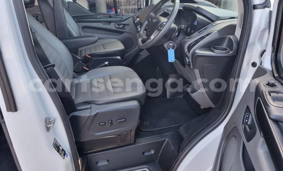 Acheter Occasion Voiture Ford Tourneo Courier Blanc à Ezulwini, Hhohho Acheter Occasion Voiture Ford Tourneo Courier Blanc à Ezulwini, Hhohho