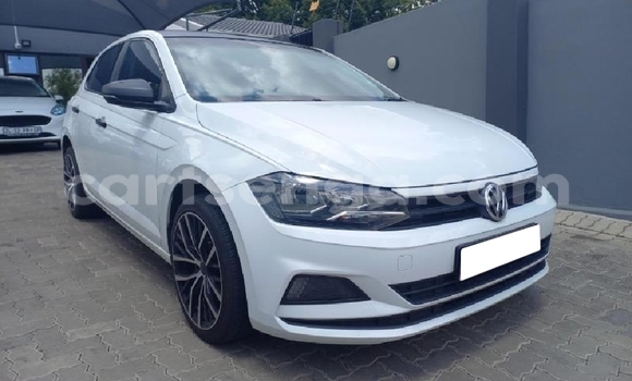 Acheter Occasion Voiture Volkswagen Polo Blanc à Hlatikulu, Shiselweni District Acheter Occasion Voiture Volkswagen Polo Blanc à Hlatikulu, Shiselweni District