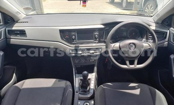 Nunua Ilio tumika Volkswagen Polo White Gari ndani ya Hlatikulu nchini Wilaya ya Shiselweni Nunua Ilio tumika Volkswagen Polo White Gari ndani ya Hlatikulu nchini Wilaya ya Shiselweni