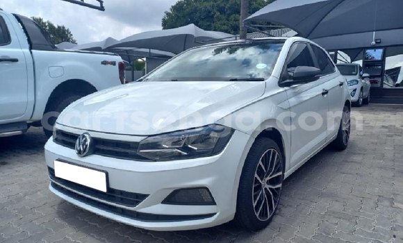 Nunua Ilio tumika Volkswagen Polo White Gari ndani ya Hlatikulu nchini Wilaya ya Shiselweni Nunua Ilio tumika Volkswagen Polo White Gari ndani ya Hlatikulu nchini Wilaya ya Shiselweni