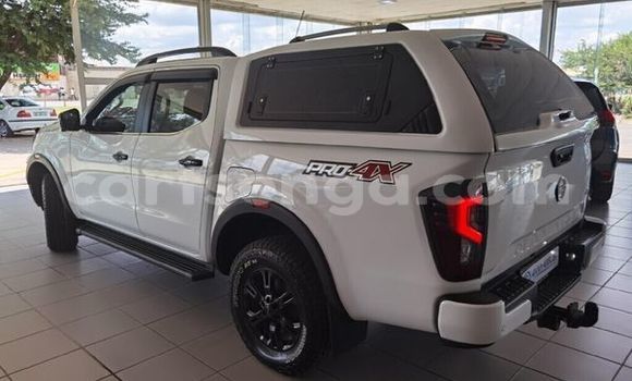 Acheter Occasion Voiture Nissan Navara Blanc à Ezulwini, Hhohho Acheter Occasion Voiture Nissan Navara Blanc à Ezulwini, Hhohho