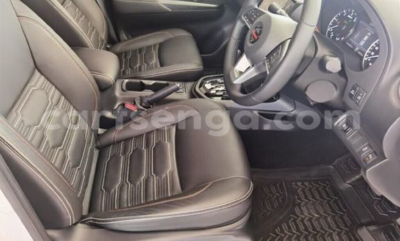 Acheter Occasion Voiture Nissan Navara Blanc à Ezulwini, Hhohho Acheter Occasion Voiture Nissan Navara Blanc à Ezulwini, Hhohho