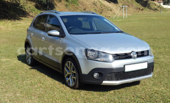 Nunua Ilio tumika Volkswagen Polo Silver Gari ndani ya Ngomane nchini Wilaya ya Lubombo Nunua Ilio tumika Volkswagen Polo Silver Gari ndani ya Ngomane nchini Wilaya ya Lubombo