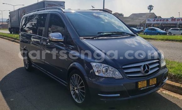 Nunua Ilio tumika Mercedes-Benz GLC 250D Silver Gari ndani ya Bhunya nchini Manzini