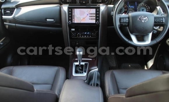 Buy Used Toyota Fortuner Silver Car in Ezulwini in Hhohho Buy Used Toyota Fortuner Silver Car in Ezulwini in Hhohho