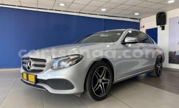 Buy Used Mercedes‒Benz E–Class Silver Car in Ezulwini in Hhohho Buy Used Mercedes‒Benz E–Class Silver Car in Ezulwini in Hhohho